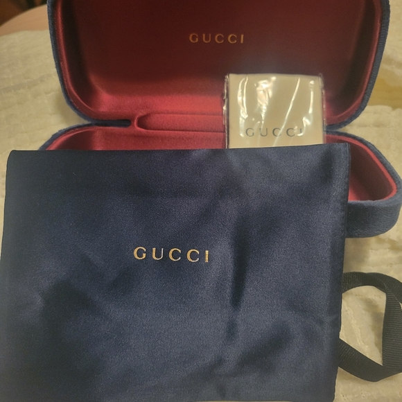 Gucci GG0142SA sunglasses - Picture 6 of 7